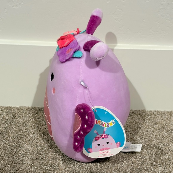 Brenda - Picture 4 of 10